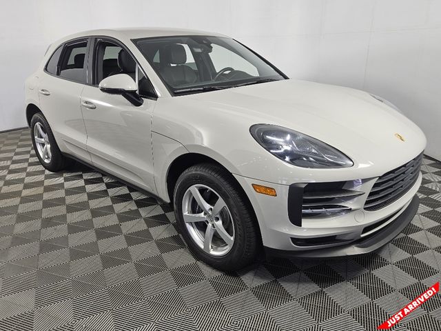 2021 Porsche Macan Base