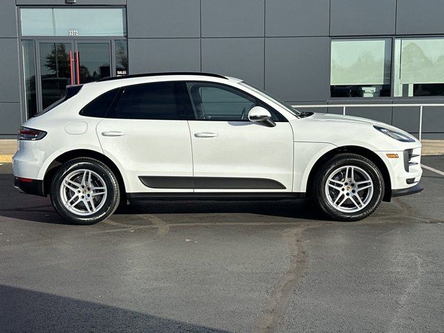 2021 Porsche Macan Base