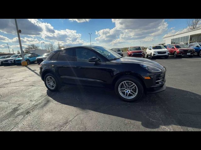 2021 Porsche Macan Base