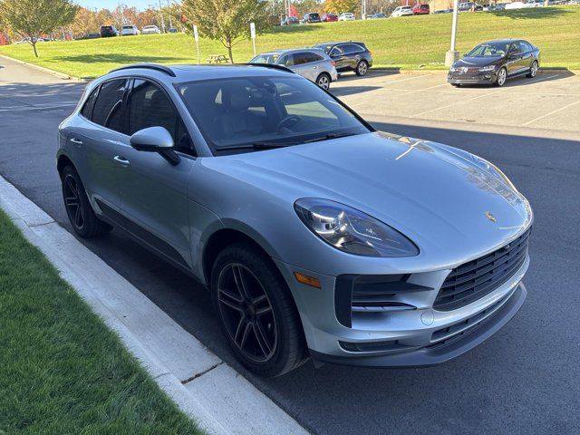 2021 Porsche Macan Base