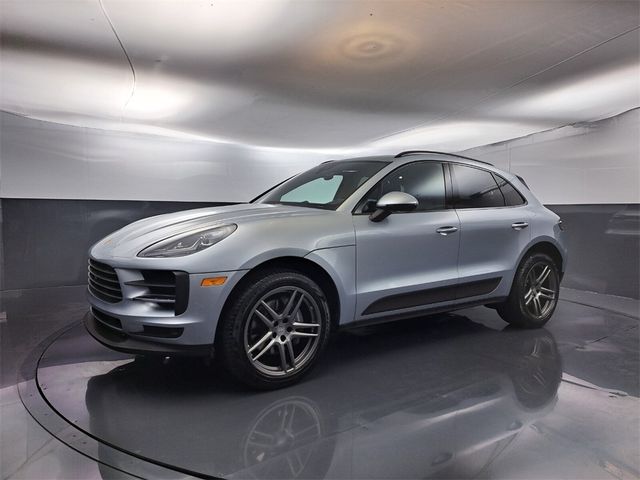 2021 Porsche Macan Base