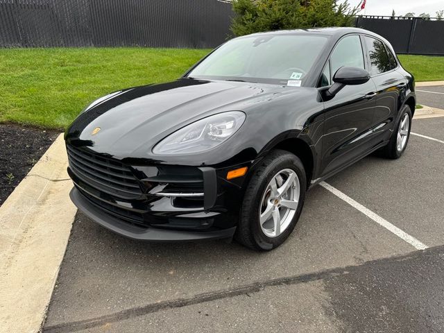 2021 Porsche Macan Base