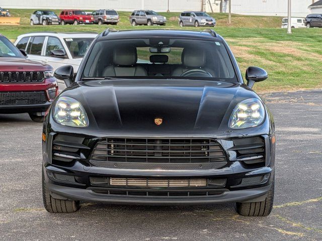 2021 Porsche Macan Base