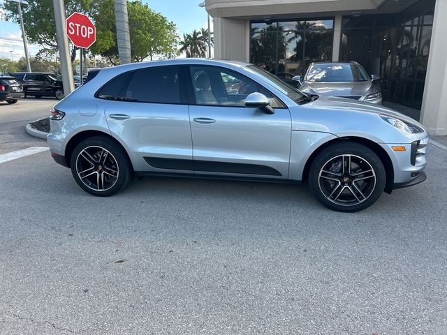 2021 Porsche Macan Base