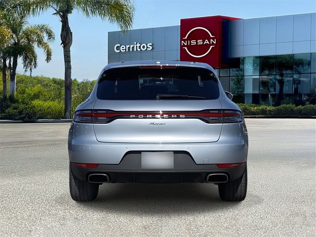 2021 Porsche Macan Base