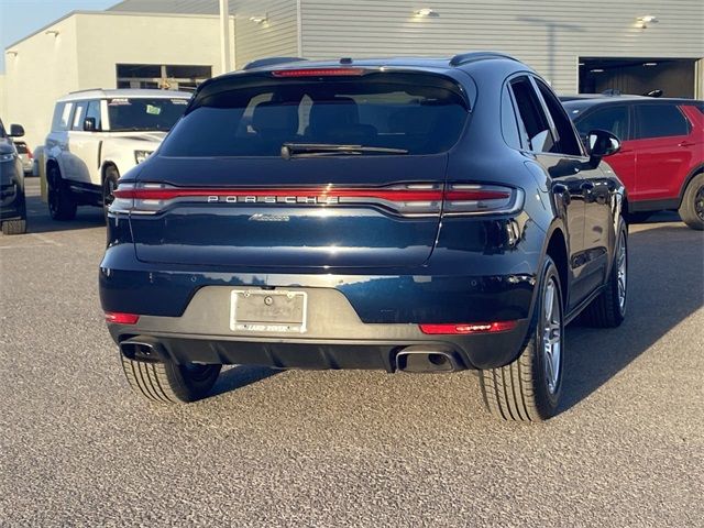 2021 Porsche Macan Base