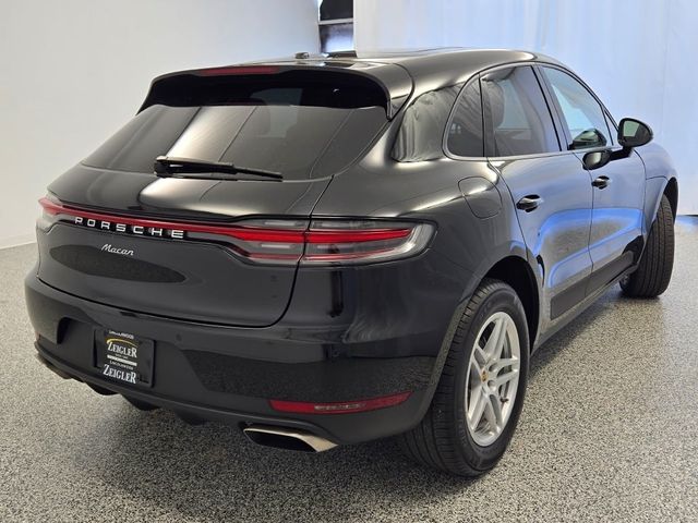 2021 Porsche Macan Base