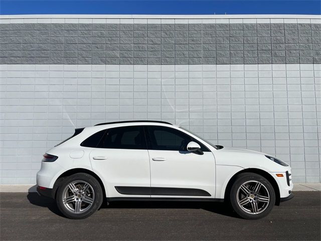 2021 Porsche Macan Base