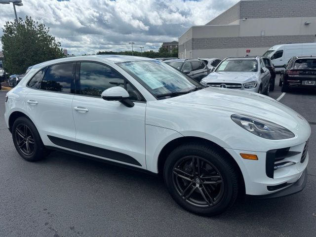 2021 Porsche Macan Base