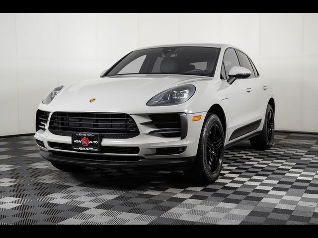 2021 Porsche Macan Base