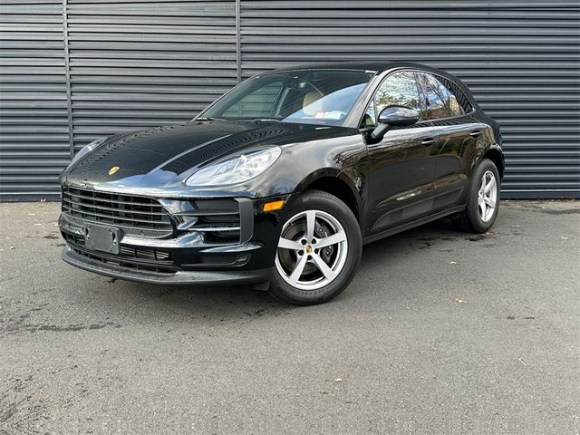 2021 Porsche Macan Base