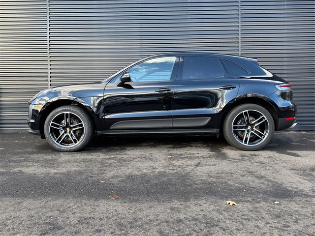 2021 Porsche Macan Base