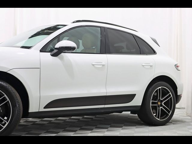 2021 Porsche Macan Base