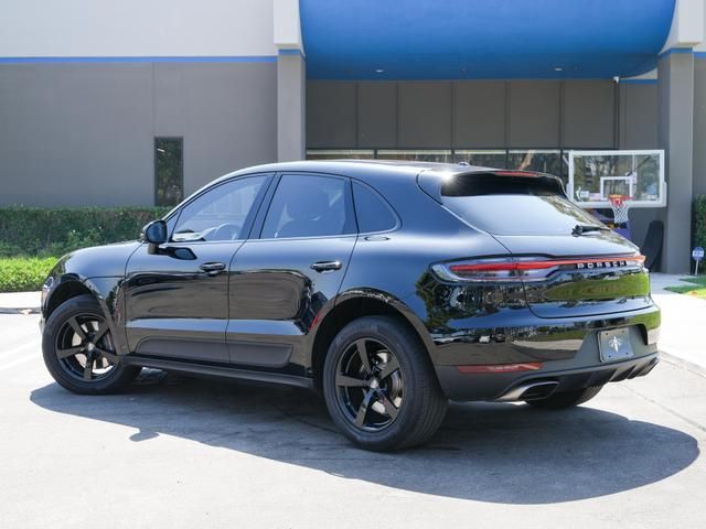 2021 Porsche Macan Base