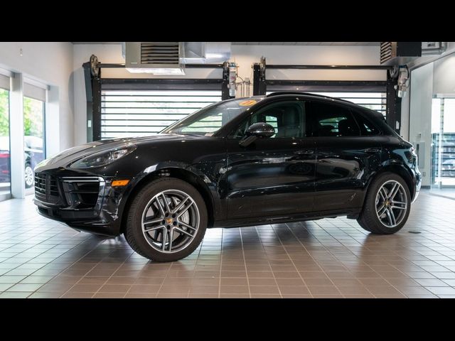 2021 Porsche Macan Turbo