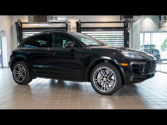 2021 Porsche Macan Turbo