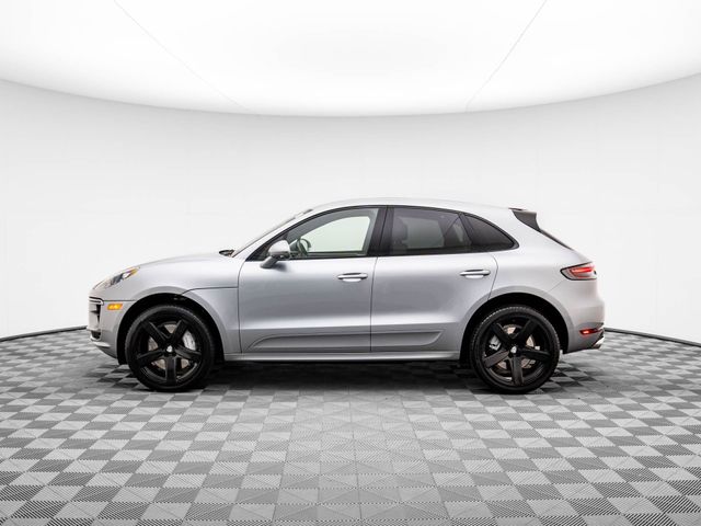 2021 Porsche Macan Turbo