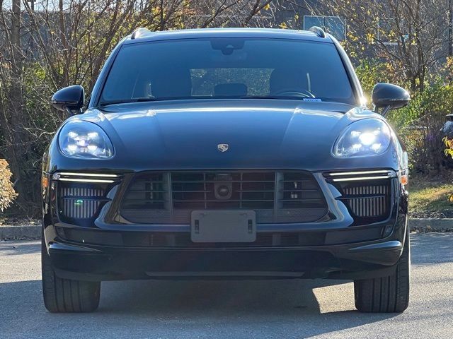 2021 Porsche Macan Turbo