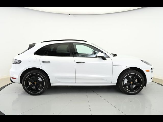 2021 Porsche Macan Turbo