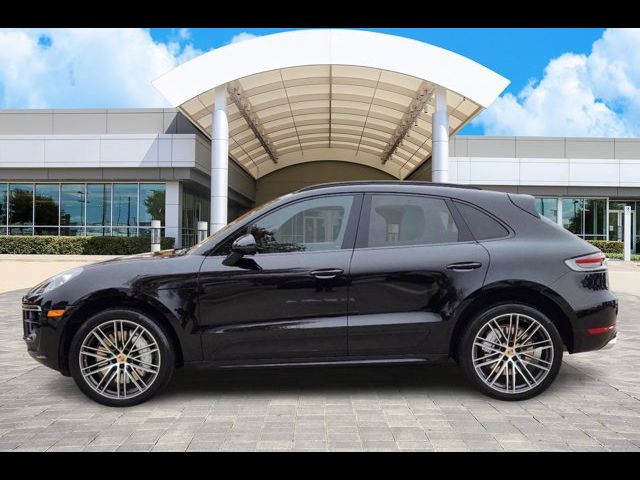 2021 Porsche Macan Turbo