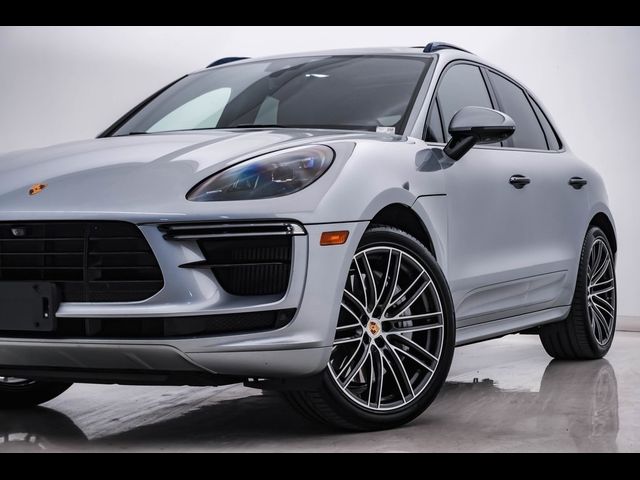 2021 Porsche Macan Turbo