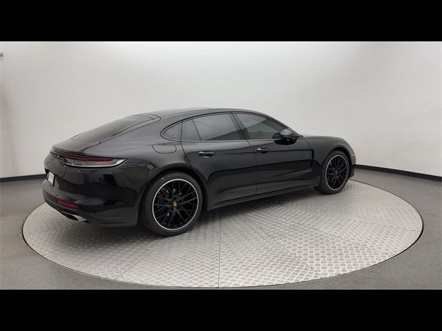 2021 Porsche Panamera 