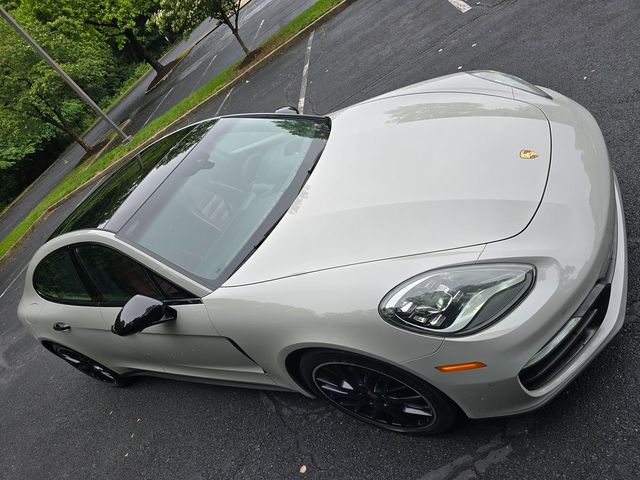 2021 Porsche Panamera Base