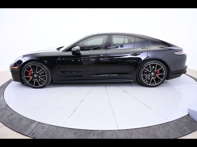 2021 Porsche Panamera GTS