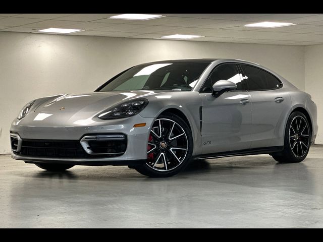 2021 Porsche Panamera GTS