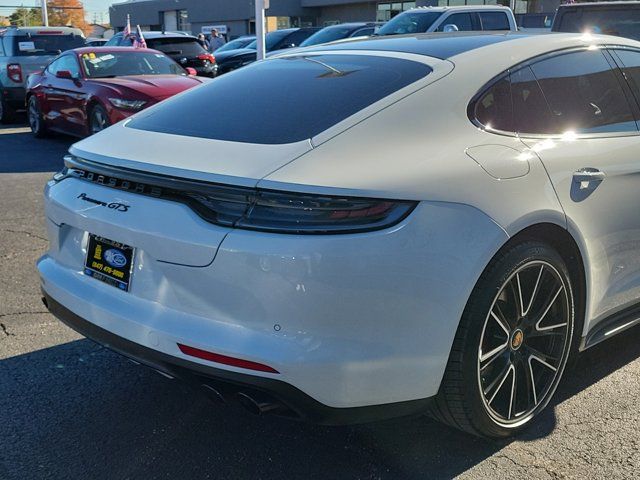 2021 Porsche Panamera GTS