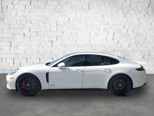 2021 Porsche Panamera GTS