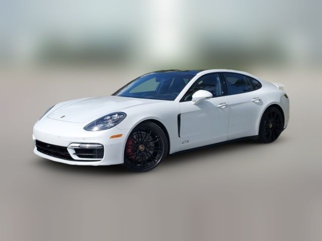 2021 Porsche Panamera GTS