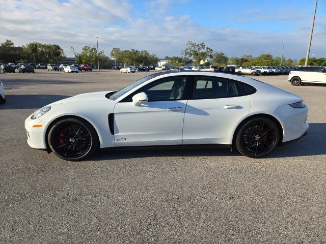 2021 Porsche Panamera GTS