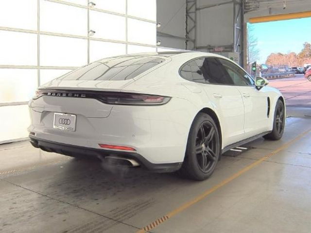 2021 Porsche Panamera 