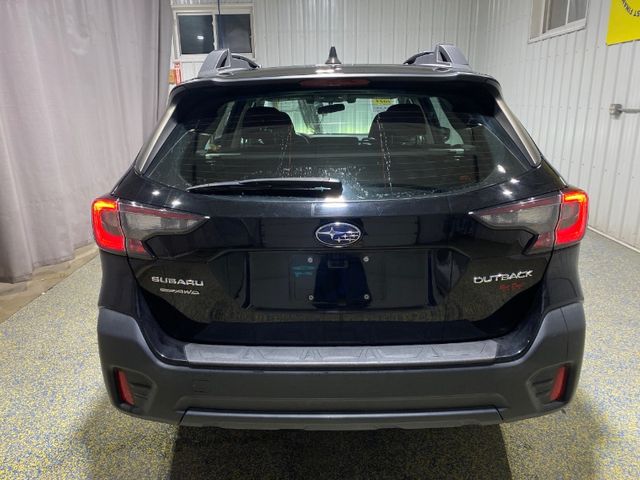 2021 Subaru Outback Base