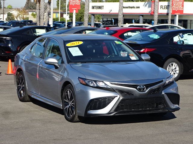 2021 Toyota Camry 