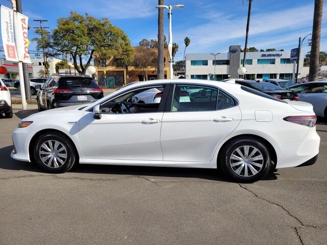 2021 Toyota Camry Hybrid LE