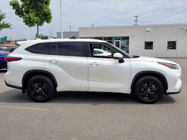 2021 Toyota Highlander LE