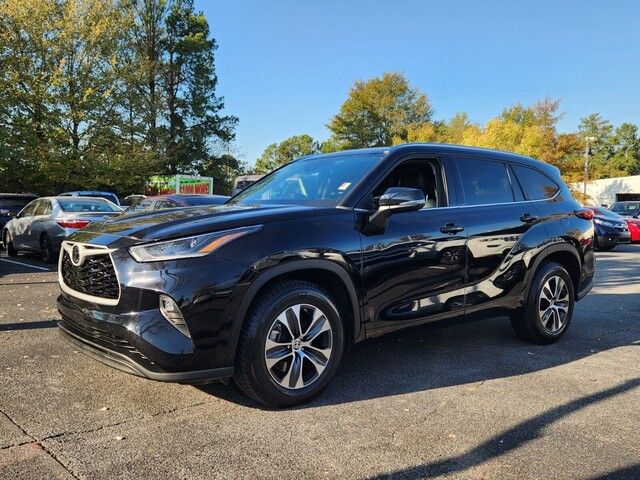 2021 Toyota Highlander XLE