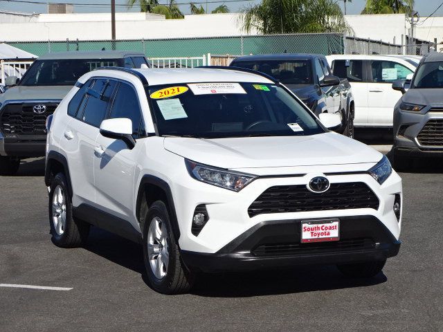 2021 Toyota RAV4 XLE