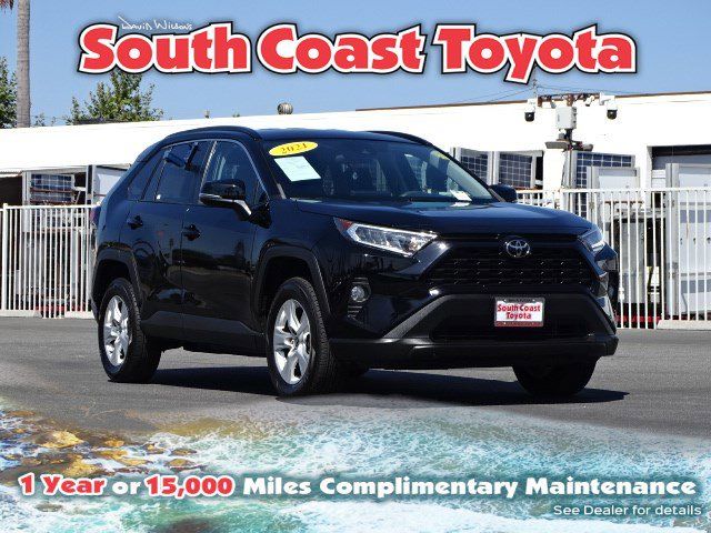 2021 Toyota RAV4 XLE