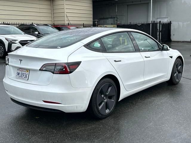 2021 Tesla Model 3 Standard Range Plus