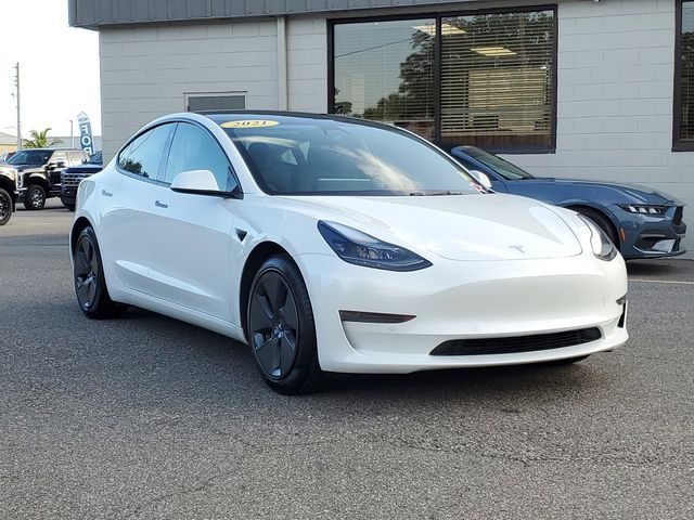 2021 Tesla Model 3 Standard Range Plus