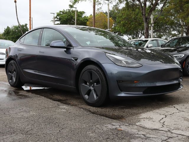 2021 Tesla Model 3 Standard Range Plus