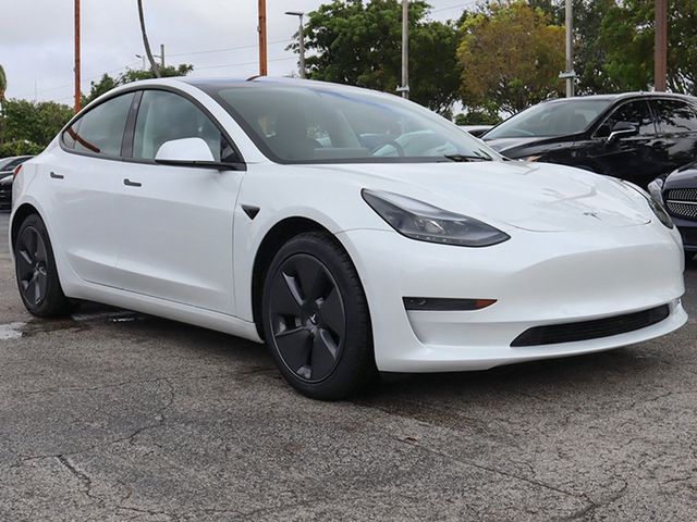 2021 Tesla Model 3 Standard Range Plus