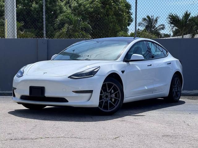 2021 Tesla Model 3 Standard Range Plus