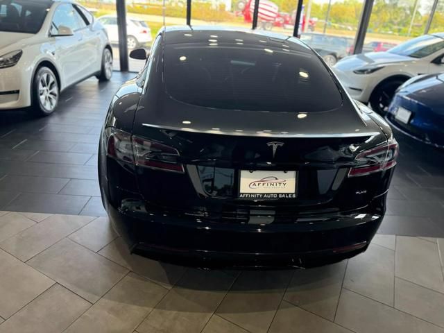 2021 Tesla Model S Plaid