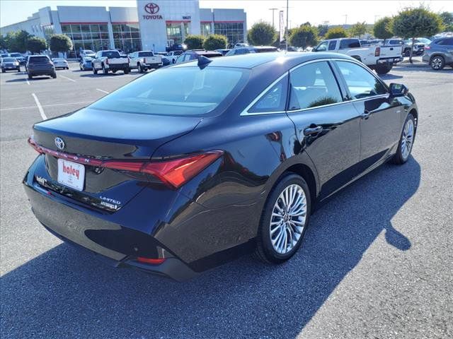 2021 Toyota Avalon Hybrid Limited