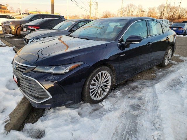 2021 Toyota Avalon Hybrid Limited