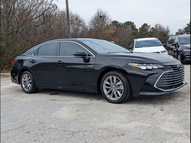 2021 Toyota Avalon Hybrid XLE